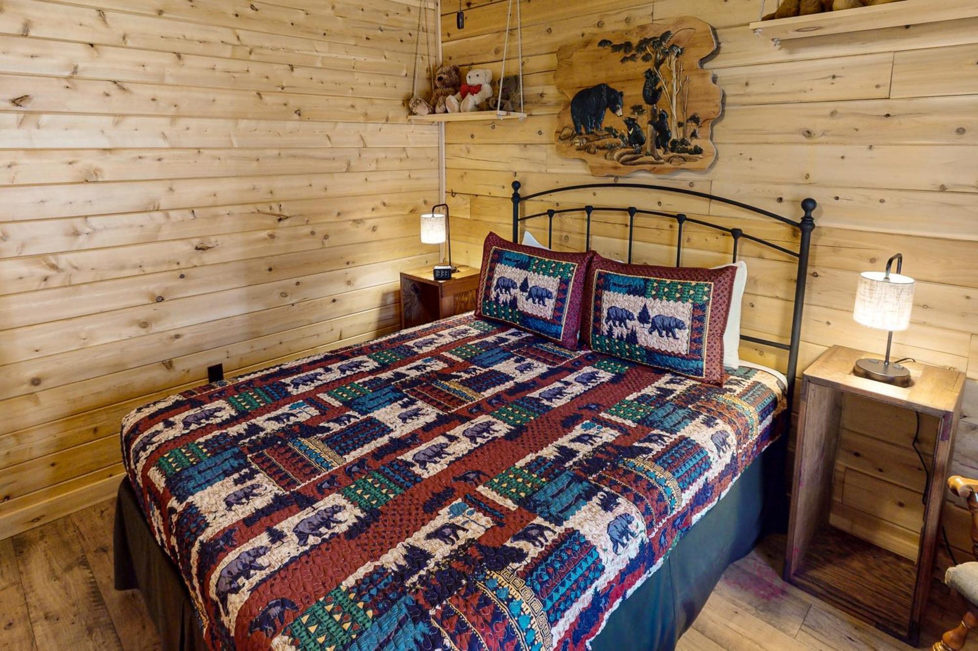 Blackbear Log Cabin Morrisville Екстер'єр фото
